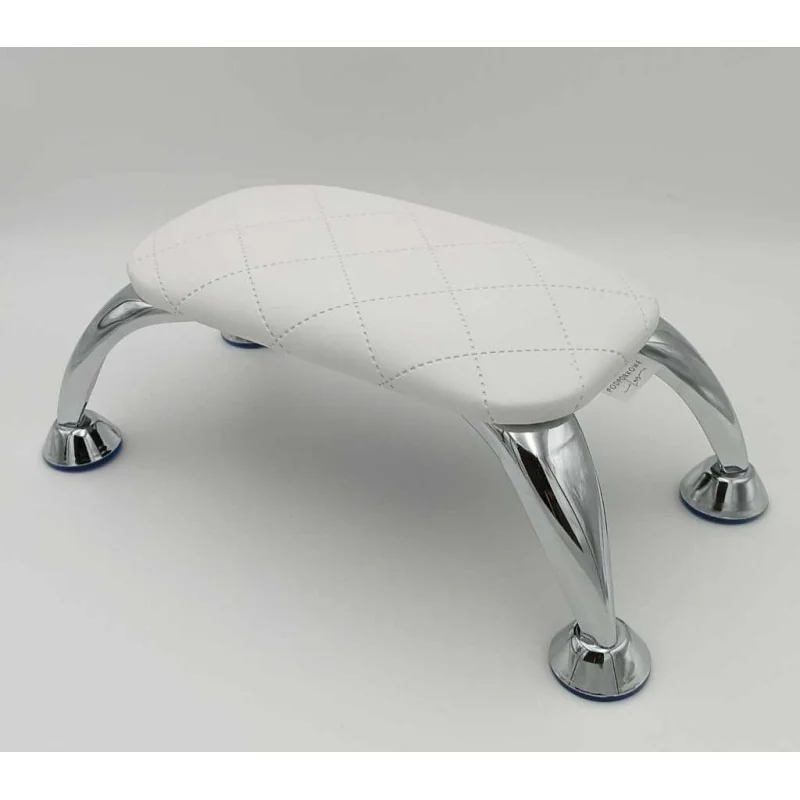 Podložka pod ruky na gelove nechty