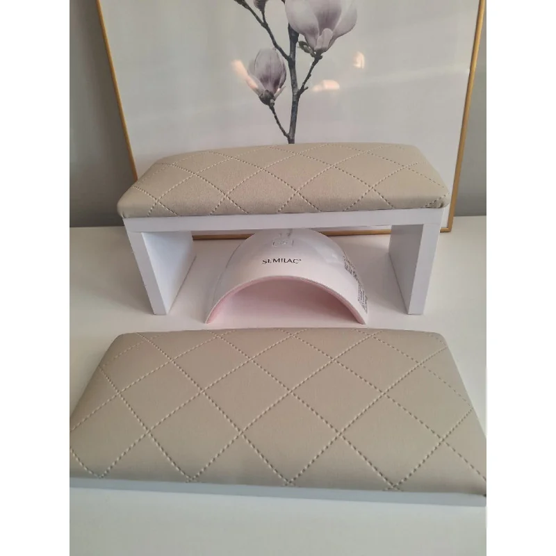 Podložka pod ruky na gelove nechty + podložka pod lakeť